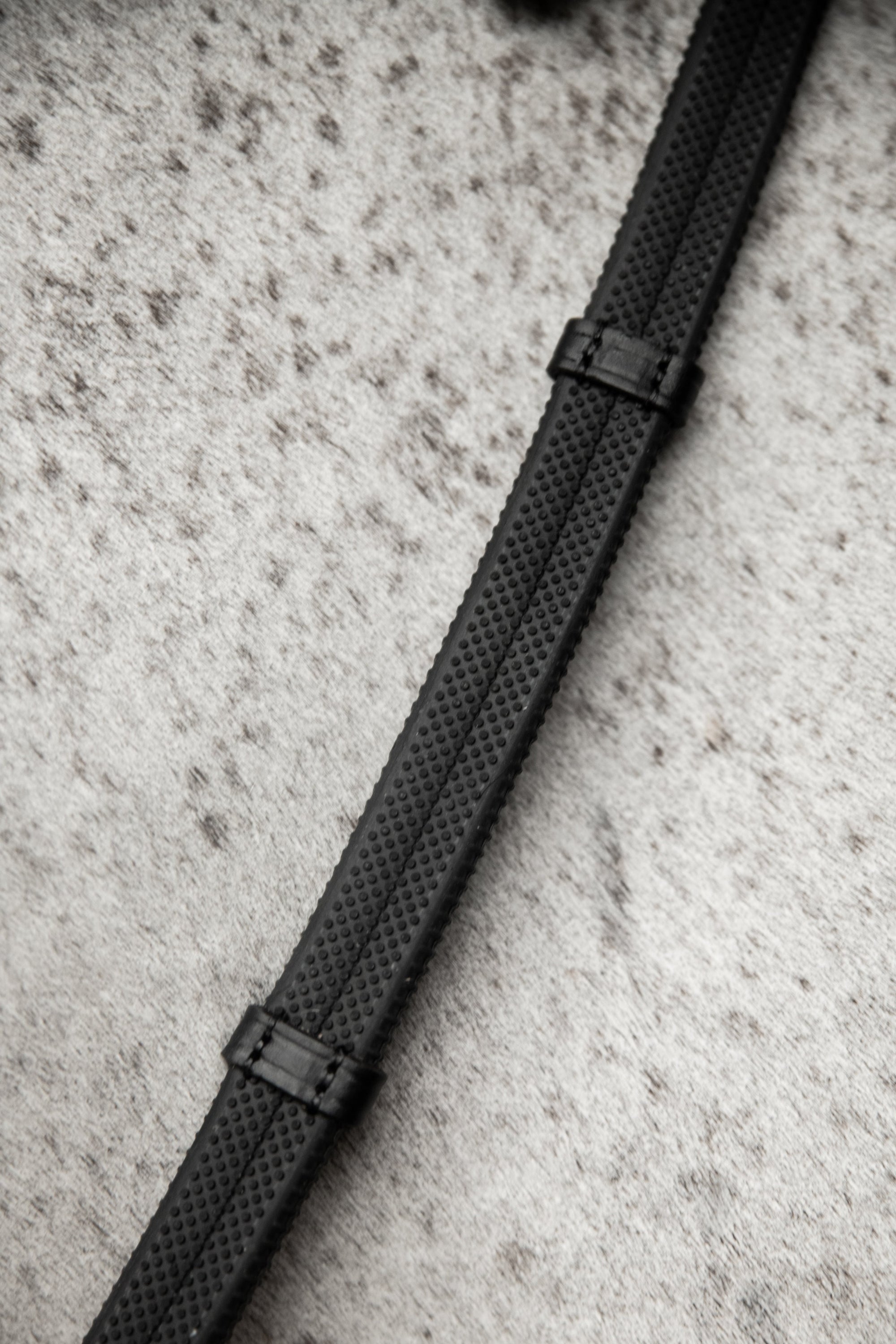 Glaze &amp; Gordon Full Rubber Cross Country Reins with Stoppers &amp; Brass Buckle Ends