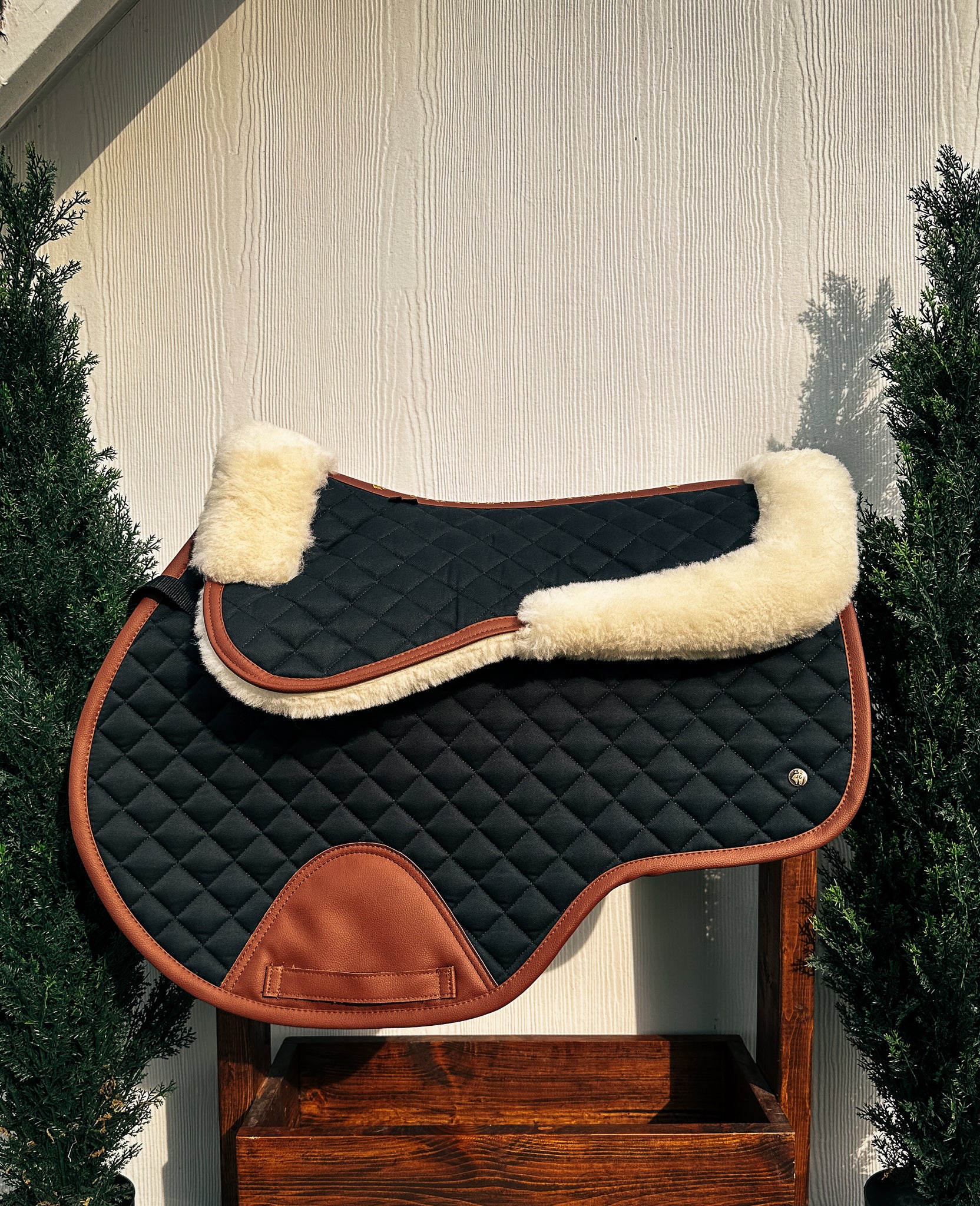 Sixteen Cypress Close Contact Saddle Pad