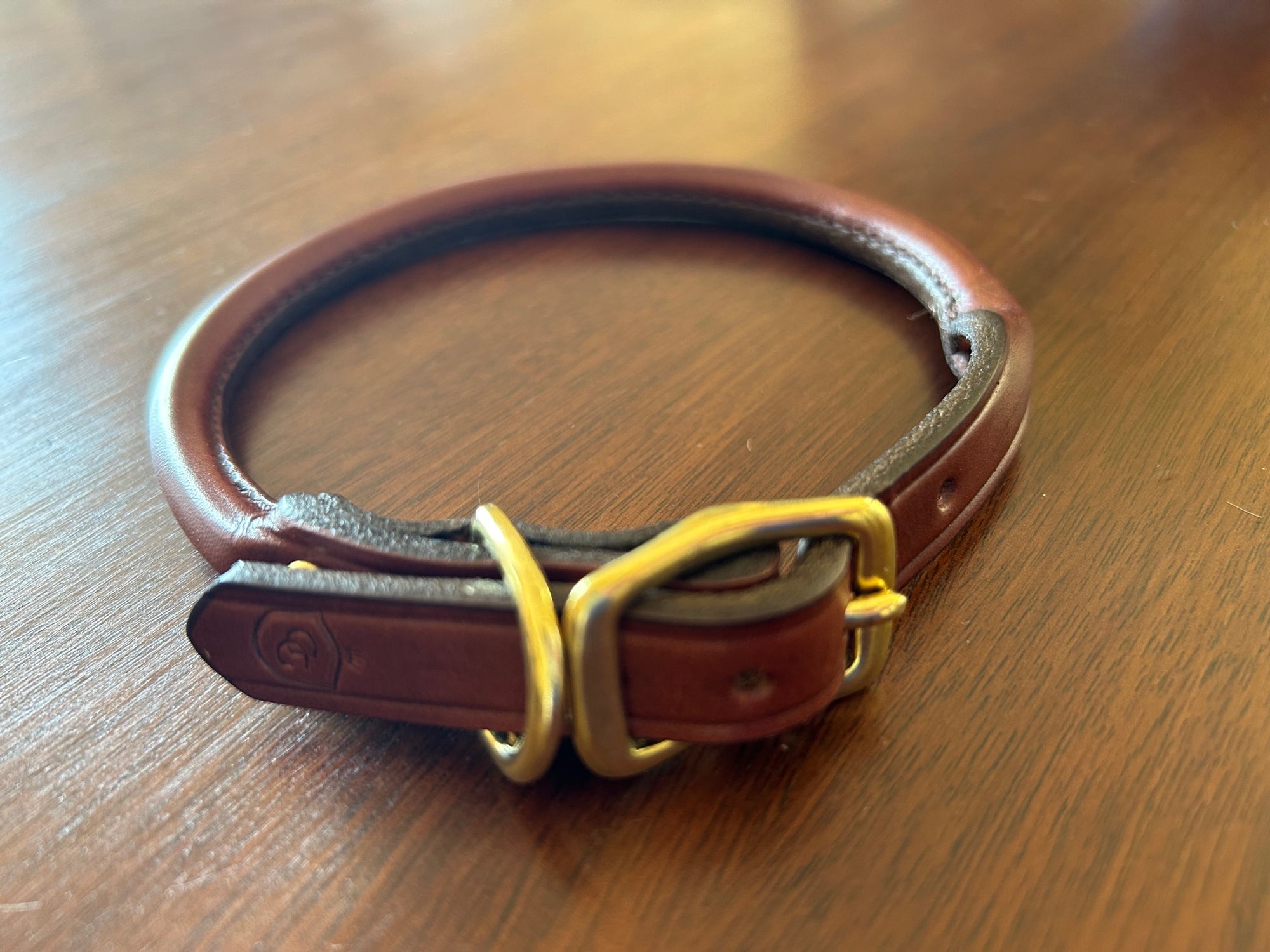 Glaze &amp; Gordon Alnwick Rolled Leather Collar