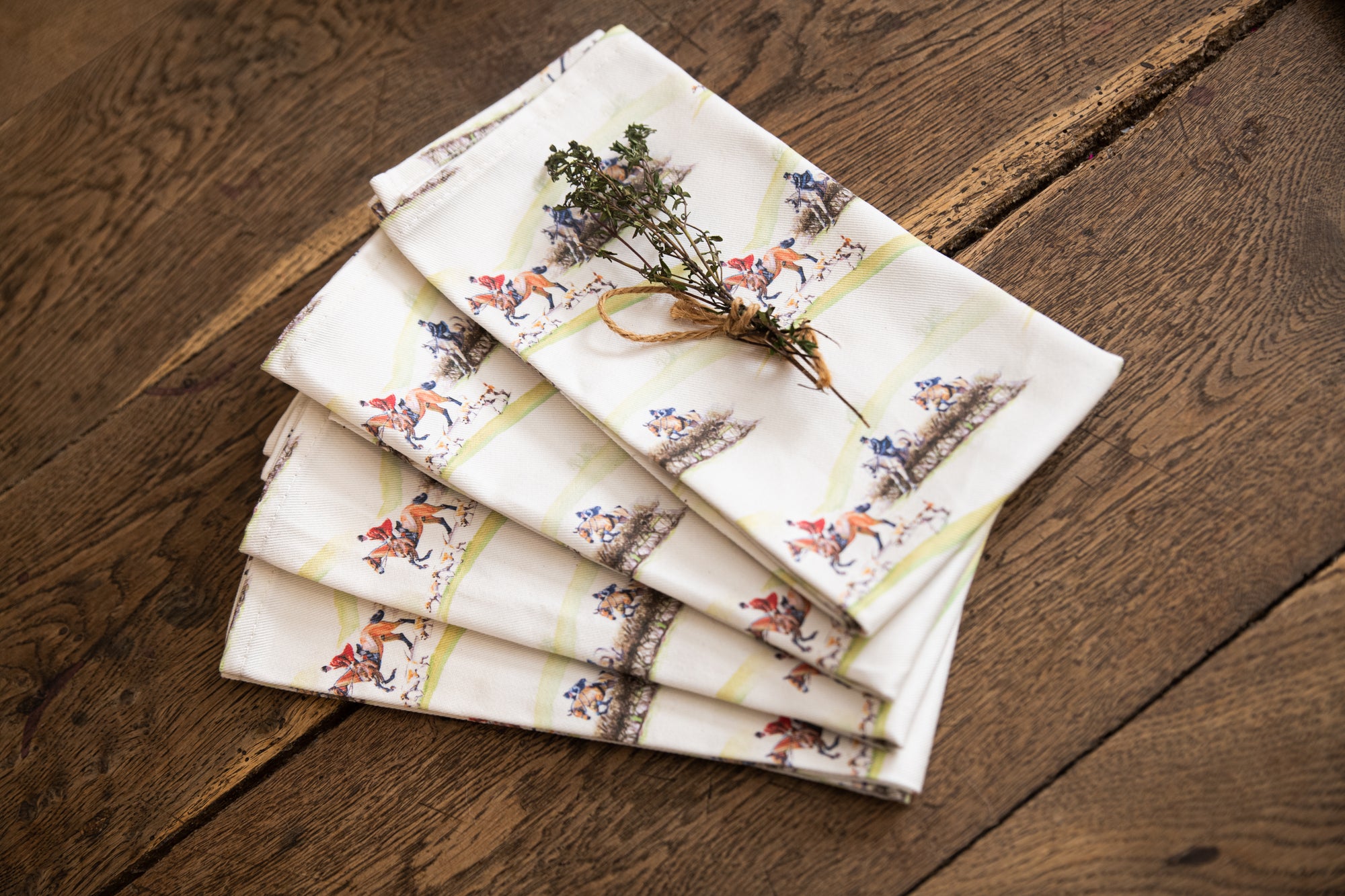 Glaze &amp; Gordon &#39;The Hunt Jump&#39; Set of 4 Napkins