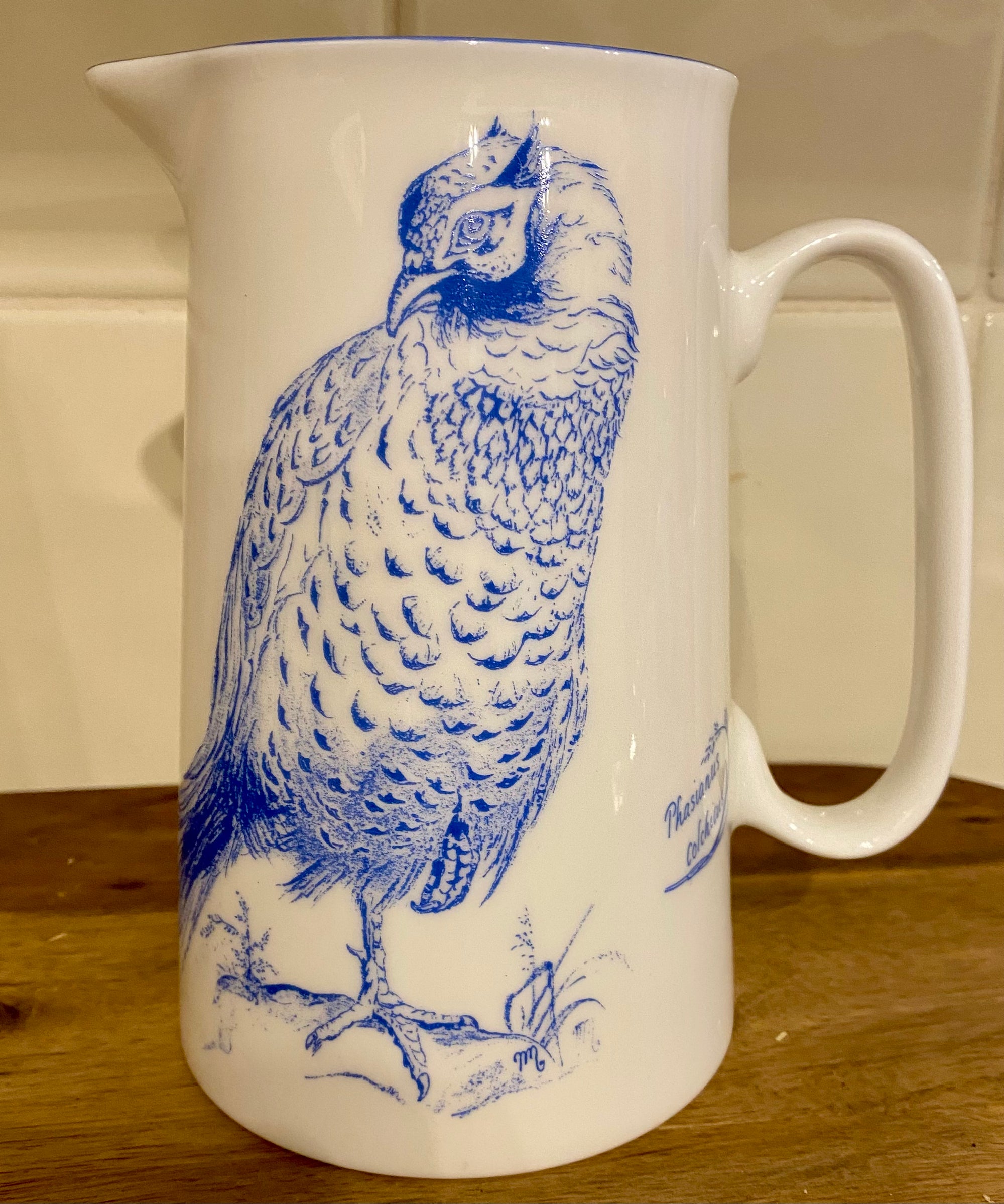 Muffet Monro Blue &amp; White 1.5 Pint Jug - Various Wildlife Designs